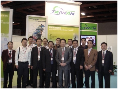 楊文龍董事長(zhǎng)率團(tuán)赴港臺(tái)觀光考察