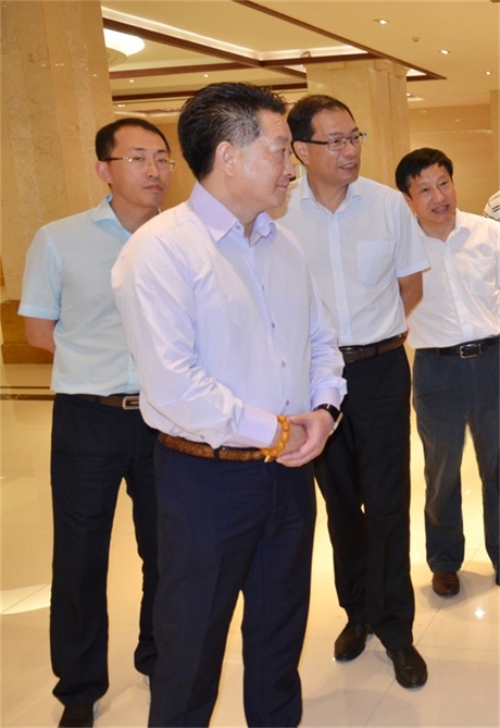 江西省藥監(jiān)局曹麒書(shū)記視察仁和集團(tuán)