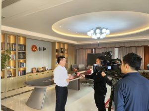 科技創新、數字轉型，走出一條醫藥大健康“仁和”之路——楊文龍董事長接受江西衛視專訪