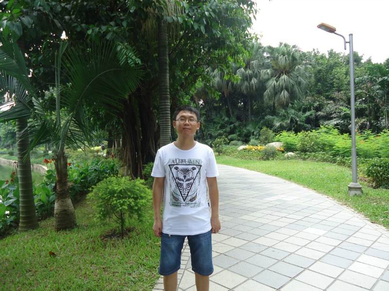 愛崗敬業(yè)保質(zhì)量 無私奉獻(xiàn)寫春秋.jpg