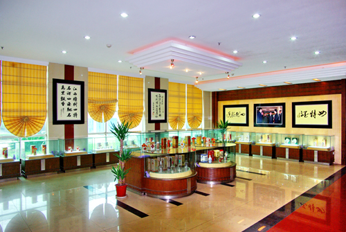 1533089990807018300.jpg 02.jpg